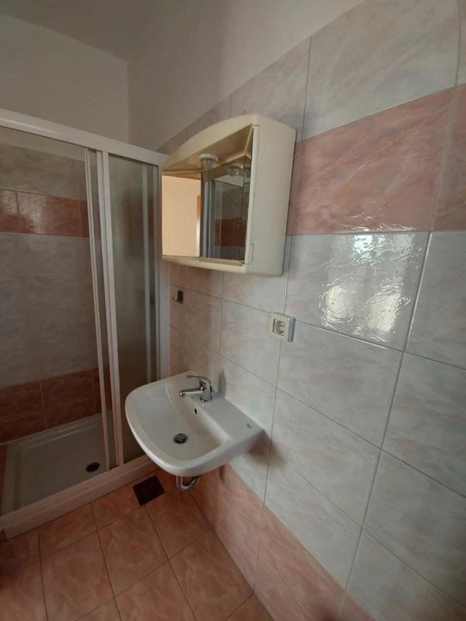 Emma Demarin Apartments Медулин Экстерьер фото